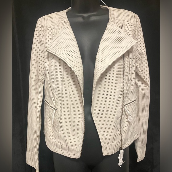 White leather-feel jacket XS. Pixelated for your pleasure. Polyester/poly lining - Picture 1 of 10